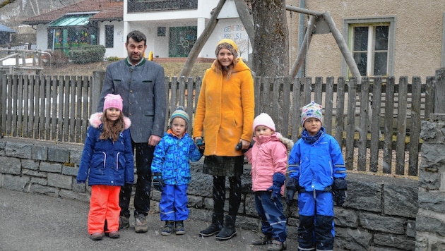Gottfried Kogler will die Gefahrenstelle vor dem Kindergarten in Leoben entschärfen. (Bild: Elisa Aschbacher)