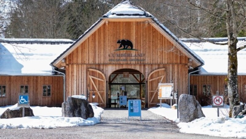 Prinz Ernst August unterstützte den Wildtierpark in Grünau im Almtal maßgeblich. (Bild: Einöder Horst)