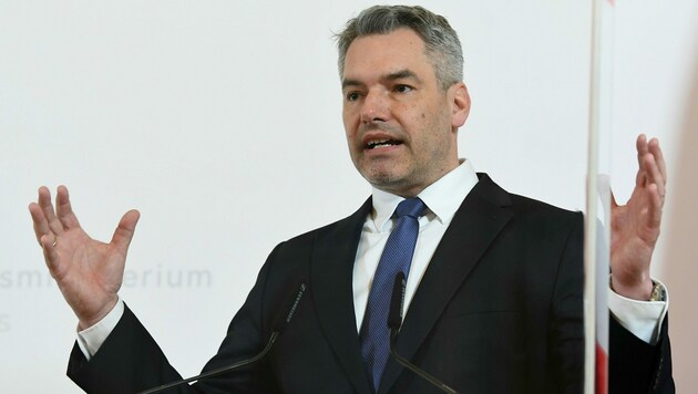 Innenminister Nehammer (Bild: APA/Helmut Fohringer)