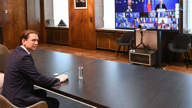 Bundeskanzler Sebastian Kurz (ÖVP) am Donnerstag beim Online-EU-Gipfels der Staats- und Regierungschefs (Bild: APA/Helmut Fohringer)