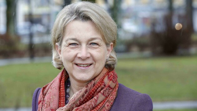 Das Land hat gewählt: Die Vizebürgermeisterin von Oberndorf, Sabine Mayrhofer, die Landeshauptmann Haslauer „schon lange kennt“, sitzt nun im Aufsichtsrat des Salzburger Energiekonzerns. (Bild: Tschepp Markus)