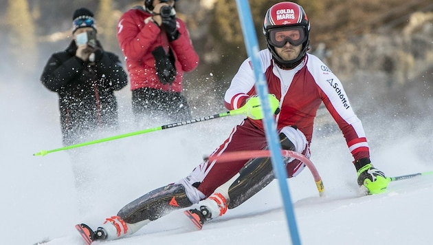 Christian Hirschbühl konnte nach seiner Corona-Infektion am Silvestertag erstmals wieder zwischen den Slalomstangen trainieren. (Bild: Maurice Shourot)