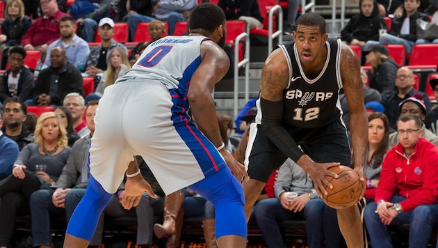 Andre Drummond (links) und LaMarcus Aldridge bei einem direkten Duell vor drei Jahren. (Bild: Getty Images)