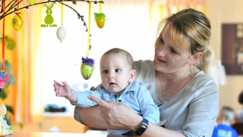 Leider sind nicht alle Eierfarben für Kinder auch völlig unbedenklich (Bild: Daniel Scharinger © Johanna Schlosser)