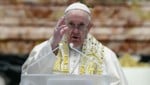 Papst Franziskus erteilte im Petersdom den Ostersegen „Urbi et orbi“. (Bild: AFP)