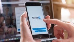 Linkedin funktioniert wie Facebook – aber für Geschäftskontakte. (Bild: ©wichayada - stock.adobe.com)