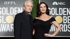 Michael Douglas mit Ehefrau Catherine Zeta-Jones (Bild: APA/Dimitrios Kambouris/Getty Images for Hollywood Foreign Press Association/AFP)