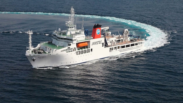 Mit dem Schiff „Kaimei“ können wegen Corona vorerst leider nur vier Forscher in See stechen. (Bild: JAMSTEC)