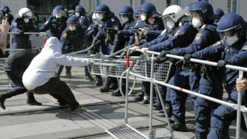 Corona-Demo in Wien (Bild: Klemens Groh)