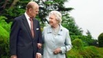 73 Jahre lang waren Queen Elizabeth II. und Prinz Philip verheiratet. Nun geht das Leben der Monarchin ohne ihre emotionale Stütze weiter. (Bild: Fiona Hanson/PA via AP)
