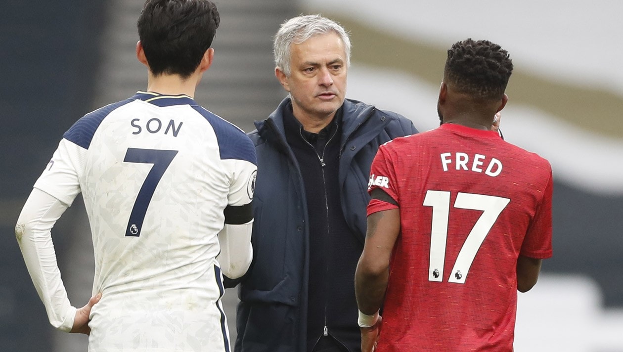 Premier League Manunited Dreht Hit Gegen Tottenham Und Ex Trainer Krone At