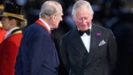 Prinz Philip mit Prinz Charles im Jahr 2016 (Bild: AFP)