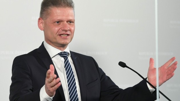 Andreas Hanger, ein Vertrauter von Nationalratspräsident Wolfgang Sobotka, will als neuer ÖVP-Frontmann im U-Ausschuss nun „offensiver“ agieren. (Bild: APA/Helmut Fohringer)