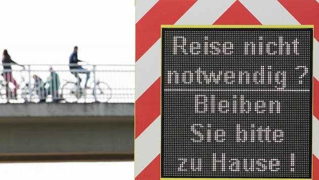 Die Infektionslage in Deutschland ist weiterhin angespannt, eine automatische „Notbremse“ soll dies nun ändern. (Bild: APA/dpa/Friso Gentsch)