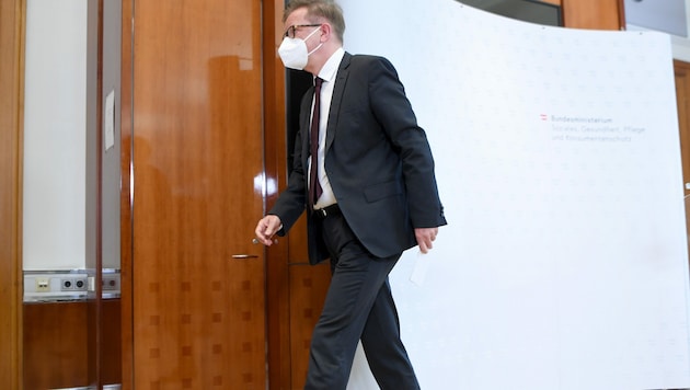 Am Dienstag gab Gesundheitsminister Rudolf Anschober (Grüne) seinen Abgang vom politischen Parkett bekannt. (Bild: APA/ROLAND SCHLAGER)