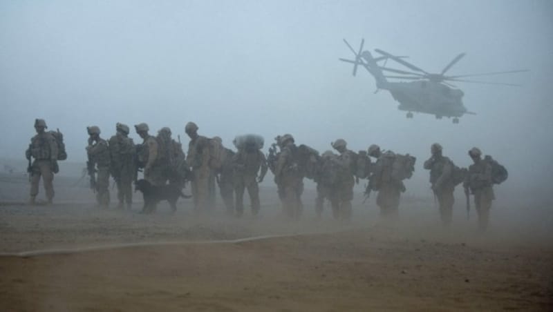 Soldaten des US-Marinekorps bei einer Operation in Afghanistan im Jahr 2009. (Bild: APA/AFP/MANPREET ROMANA)