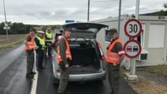 Gefälschte Testprotokolle flogen nun bei Kontrollen an der Grenze in Rechnitz und Neumarkt an der Raab auf. (Bild: Christian Schulter)