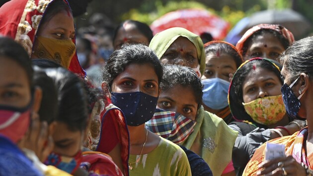 Indien meldete mit 234.000 Neuinfektionen erneut einen Höchstwert. (Bild: AFP)