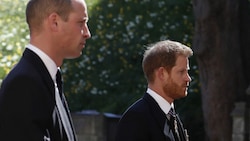 Prinz William und Prinz Harry bei Prinz Philips Begräbnis (Bild: AFP)