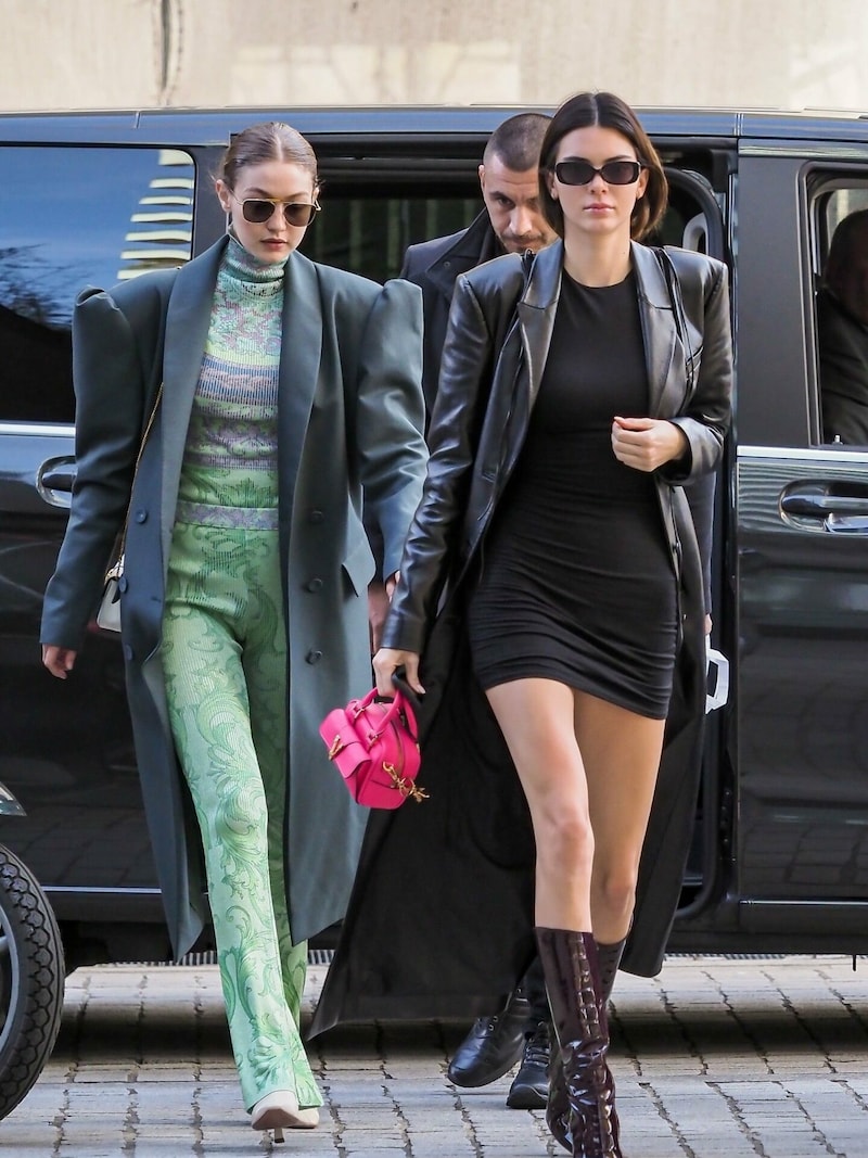 Gigi Hadid und Kendall (Bild: Laurent Vu / Action Press/Sipa / picturedesk.com)