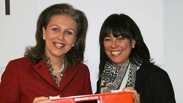 LR Patrizia Zoller-Frischauf und Obfrau Martha Schultz (re.). (Bild: Land Tirol/Kathrein)