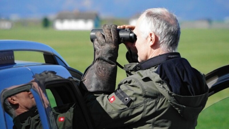 Die Einsätze dauern mitunter mehrere Stunden. Vor allem die Krähen sind schlaue Vögel... (Bild: Sepp Pail)