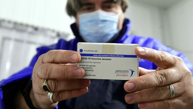 Vom Impfstoff des US-Herstellers Johnson & Johnson benötigt man nur eine Dosis. (Bild: AP)