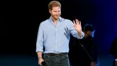 Prinz Harry bei dem „VAX Live“-Wohltätigkeitskonzert in Los Angeles (Bild: 2021 Getty Images)