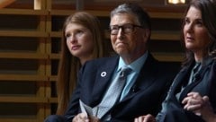 Jennifer Gates mit ihren Eltern Bill und Melinda Gates auf einer Veranstaltung im Jahr 2017 (Bild: 2017 Getty Images)