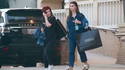 Sharon Osbourne beim Shoppen mit Tochter Aimee (Bild: www.PPS.at)