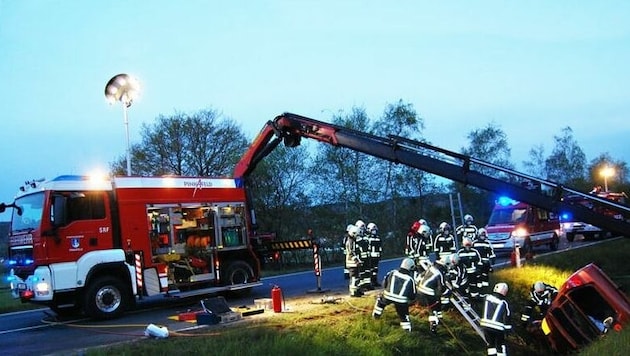 25 Einsatzkräfte waren Mittwochfrüh im Einsatz. (Bild: FF Pinkafeld)