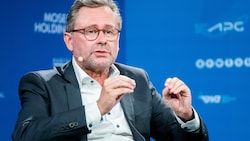 ORF-Generaldirektor Alexander Wrabetz hat seine Wiederkandidatur als ORF-Chef bekannt gegeben. (Bild: APA/GEORG HOCHMUTH)
