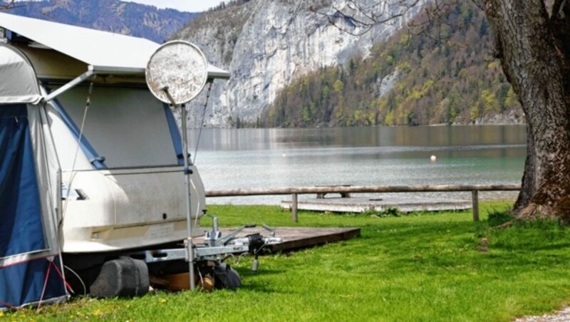 Hier am Campingplatz in St. Gilgen am Wolfgangsee kam es nach etwa vier Stunden Flucht zur Festnahme von Gottfried O. (51). (Bild: Markus Tschepp)