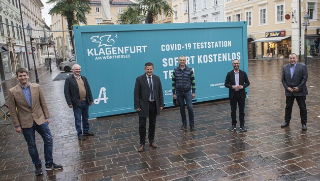 Der neue Test-Container steht seit Freitag am Alten Platz. (Bild: Helge Bauer)