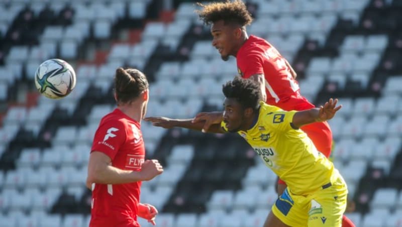 Samuel Tetteh (li.), Emanuel Aiwu (re.) (Bild: GEPA pictures)