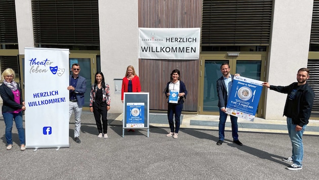 Der Verein „theaterleben“ lädt zur Komödie mit 13 Vorstellungen an den St. Andräer See. (Bild: Stadtgemeinde St. Andrä)