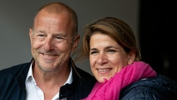 Heino Ferch und Ehefrau Marie-Jeanette (Bild: Sven Hoppe / dpa / picturedesk.com)