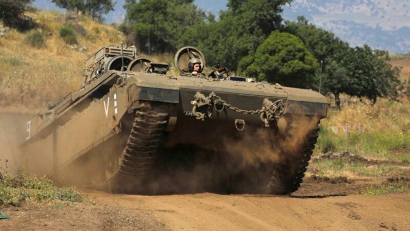 Ein israelischer Panzer am Golan (Bild: AFP)