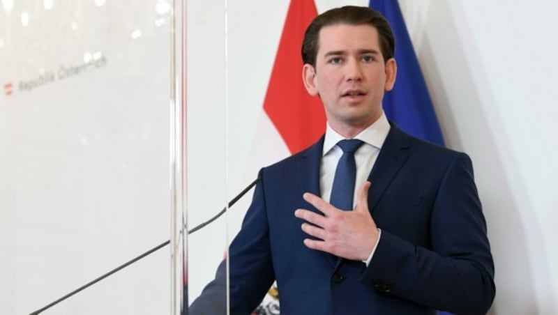 Bundeskanzler Sebastian Kurz (ÖVP) überraschte am Mittwoch mit der Information, dass er als Beschuldigter geführt werde. (Bild: APA/Helmut Fohringer)