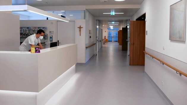 Das „Haus 3“ im Krankenhaus Zams füllt sich mit Leben. (Bild: Krankenhaus St. Vinzenz Zams/ Ag)