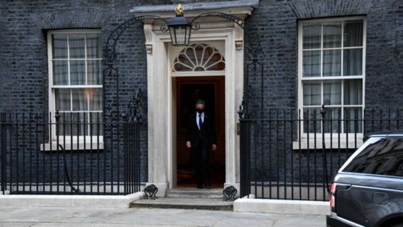 Downing Street 10 ist der Amtssitz des britischen Premiers. Hier zu Gast: Der US-amerikanische Außenminister Antony Blinken. (Bild: AP)