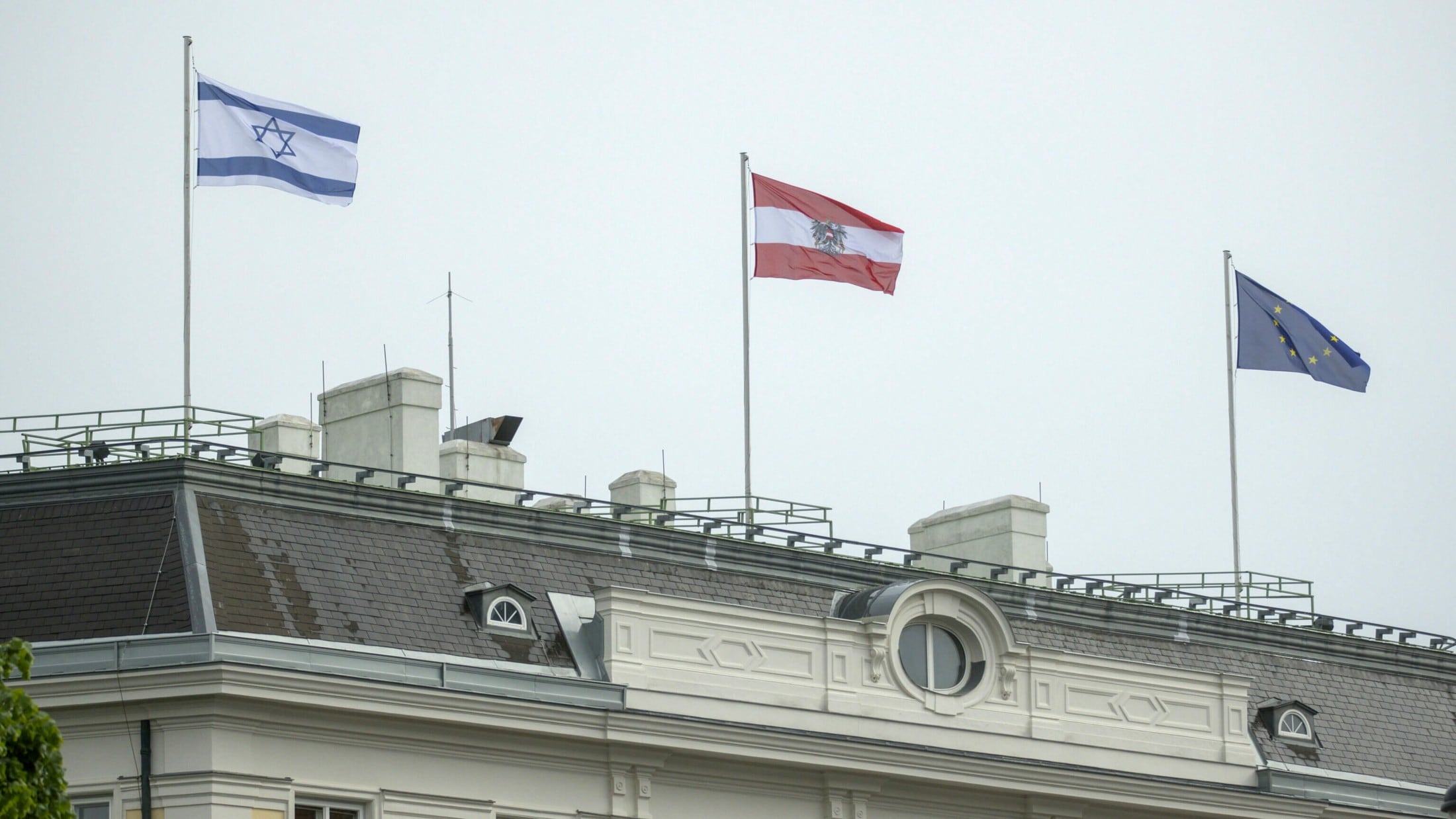 Österreich: Bedeutung der Flagge einfach erklärt