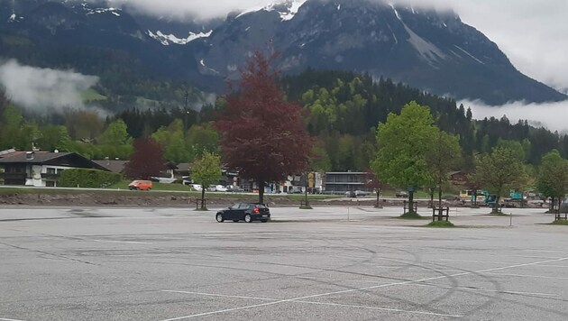Der „Drift-Parkplatz“ in Scheffau. (Bild: zoom.tirol)