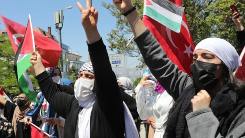 Pro-Palästinensische Demonstranten in der türkischen Hauptstadt Ankara. Die Türkei steht im Nahost-Konflikt ganz klar hinter den Palästinensern. (Bild: AFP)