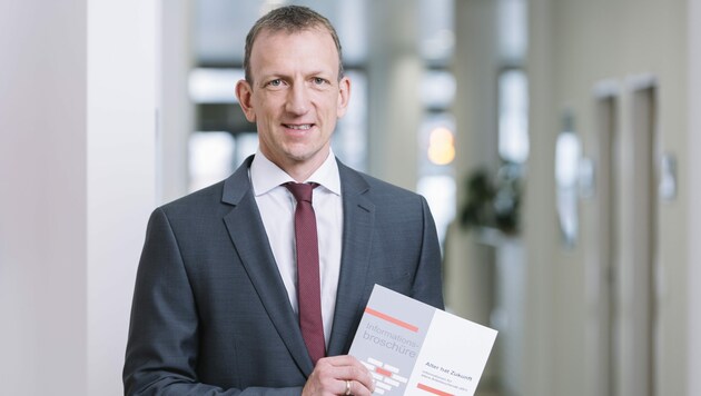 AMS-Landeschef Bernhard Bereuter ist zufrieden mit der Entwicklung auf dem Vorarlberger Arbeitsmarkt. (Bild: Lisa Mathis)