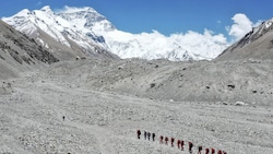 Auf dem Mount Everest ist am Freitag die Leiche eines vermissten Bergsteigers gefunden worden (Archivbild). (Bild: Xinhua News Agency)