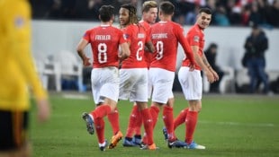 Remo Freuler, Kevin Mbabu Xherdan Shaqiri, Nico Elvedi, fHaris Seferovic und Granit Xhaka (Bild: AFP/Fabrice Coffrini)