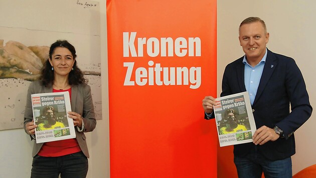 Machen gegen Krško mobil: Sandra Krautwaschl (Grüne) und Mario Kunasek (FPÖ) (Bild: Christian Jauschowetz)