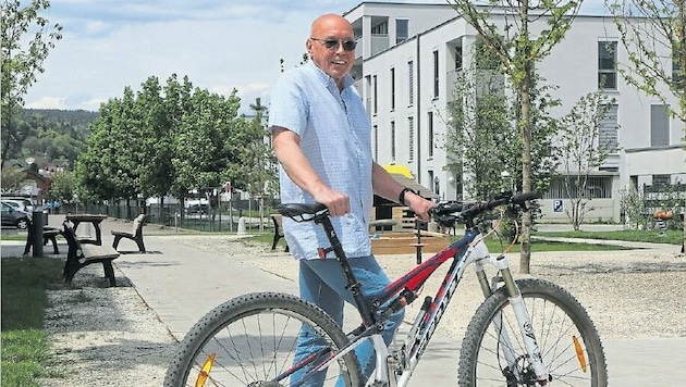 Miteinander aktiv sein: Gerhard Wran organisiert einen „Radltreff“ und lädt seine Nachbarn zum Mitradeln ein. (Bild: Diakonie Kärnten)
