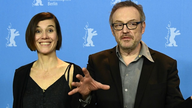 Pia Hierzegger und Josef Hader (Bild: APA/Photo by Tobias SCHWARZ / AFP)